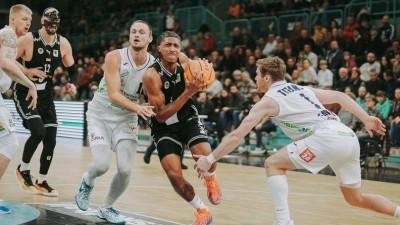 Ein hartes Kampfspiel war die Partie zwischen dem BBC Bayreuth und den Dresden Titans. (Foto: Thorsten Ochs)