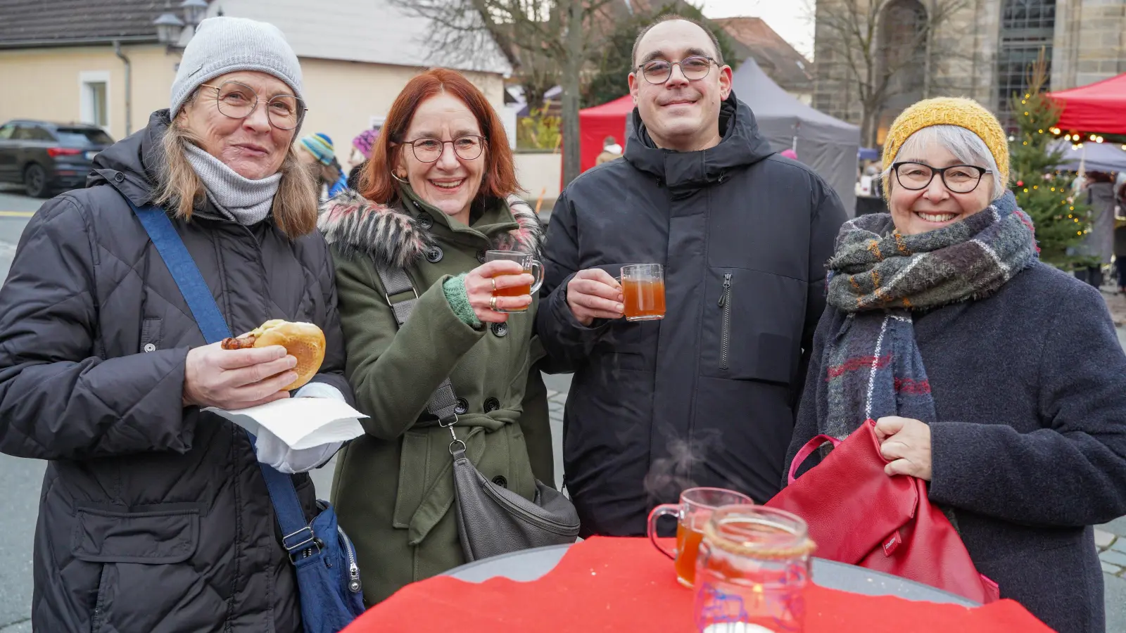 Der Sternenmarkt in St. Georgen war gut besucht.  (Foto: sd)