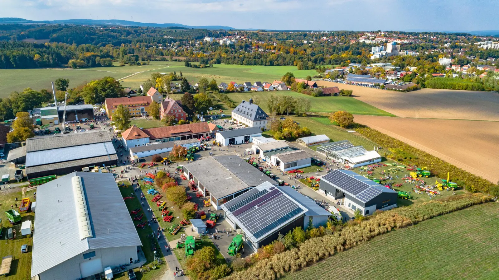 Luftbild der LLA beim Kreiserntedankfest 2018  (Foto: Frankenair)