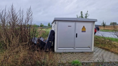 Wilde Müllablagerungen wie hier in der Carl-Kolb-Straße müssen nicht sein – der Stadtbauhof bietet einen kostenlosen und komfortablen Service rund um Sperrmüll an. (Foto: Stadtbauhof Bayreuth )