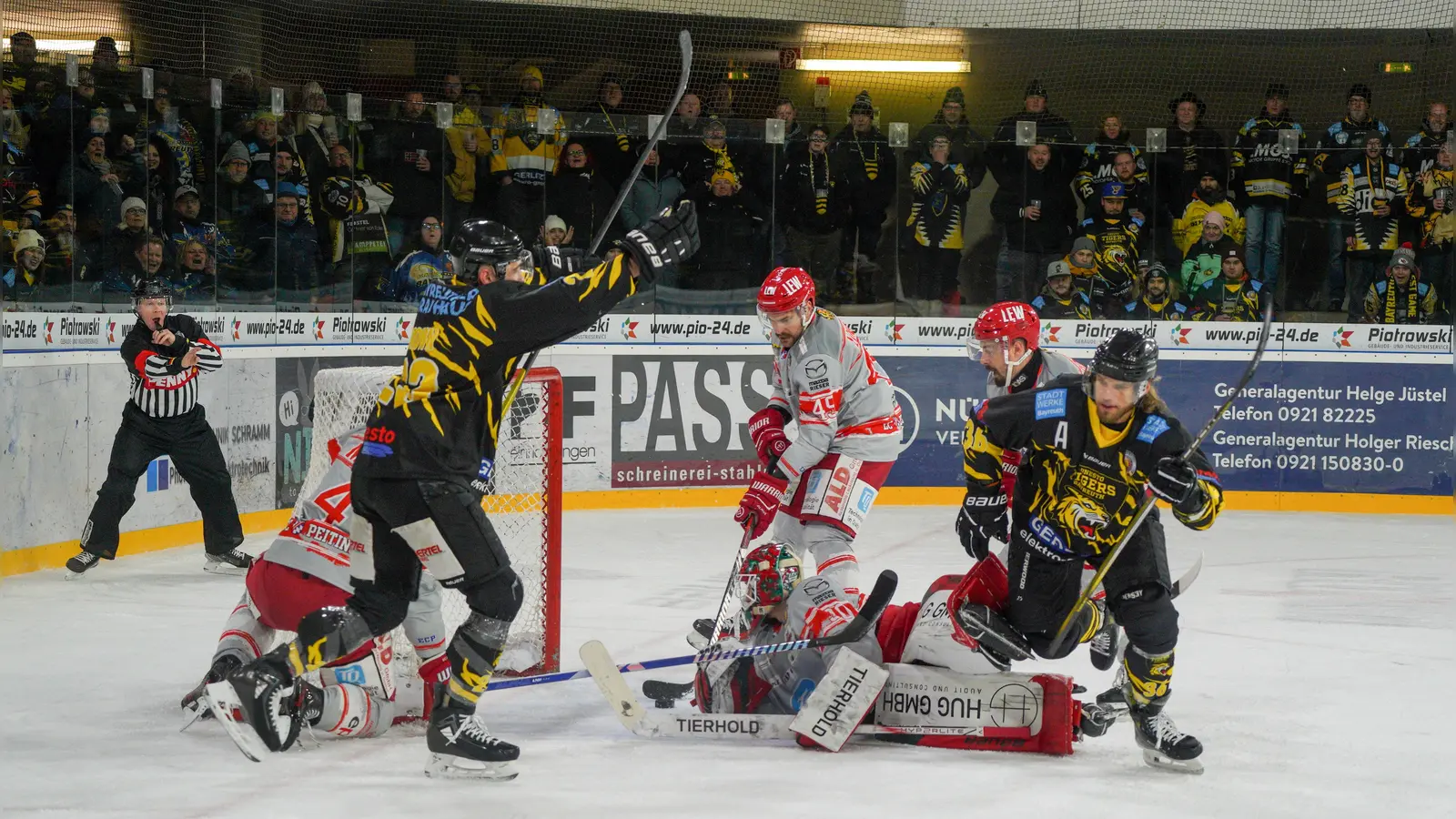 onesto Tigers Bayreuth - EC Peiting 01 (Foto: sd)