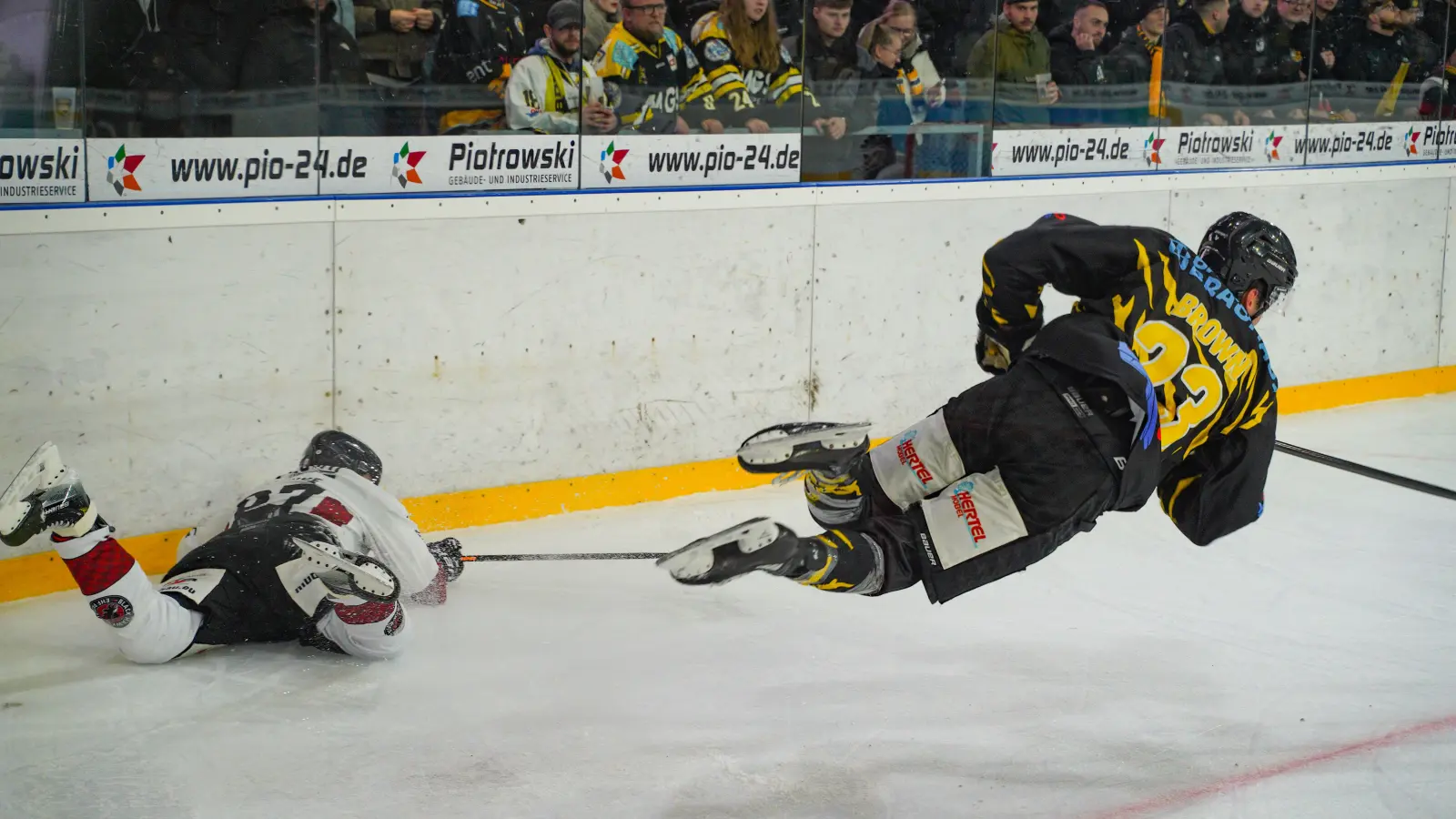 Ins Stolpern gerieten die onesto Tigers heute Abend im Spiel bei den EHF Passau Black Hawks. (Foto: Archiv/Stefan Dörfler)