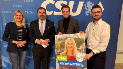 V.l.: Dr. Silke Launert, MdB; Florian Hahn, MdB; Manuel Brinkmann (Co-Veranstalter, CSU OV Mitte); Noel Boldin (Co-Veranstalter, RCDS Bayreuth) (Foto: red )