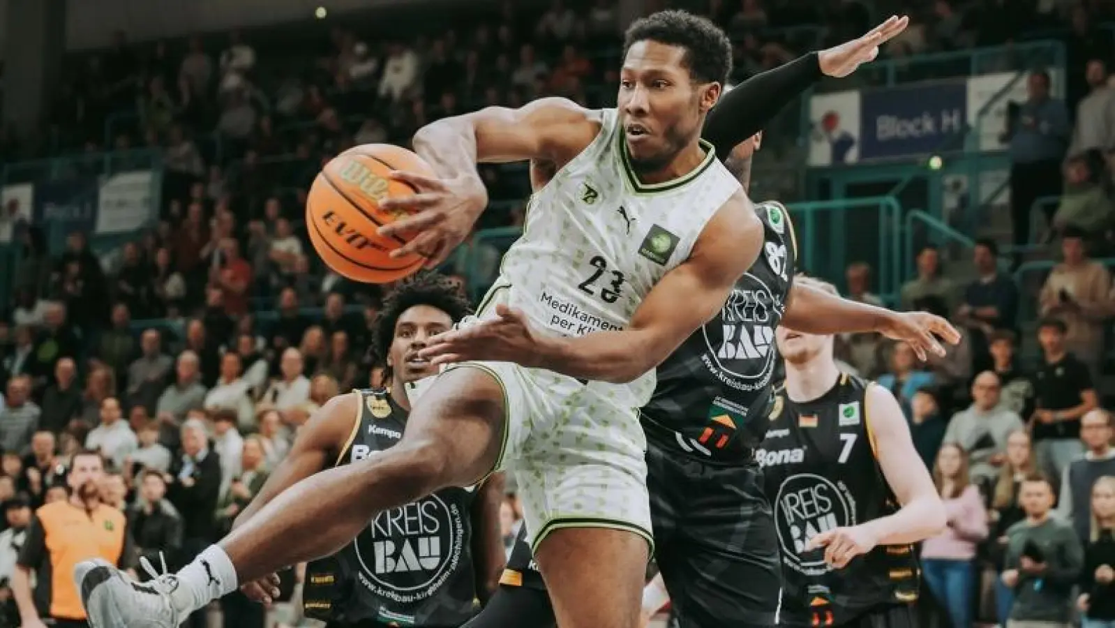 Neuzugang KeVaughn Allen zeigte ein ansprechendes Debut im Trikot des BBC Bayreuth. (Foto: Thorsten Ochs/ochsenfoto.de)