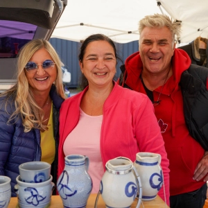 Der große Herbstflohmarkt auf dem Volksfestplatz: Ein voller Erfolg für Beschicker und Besucher.  (Foto: sd)