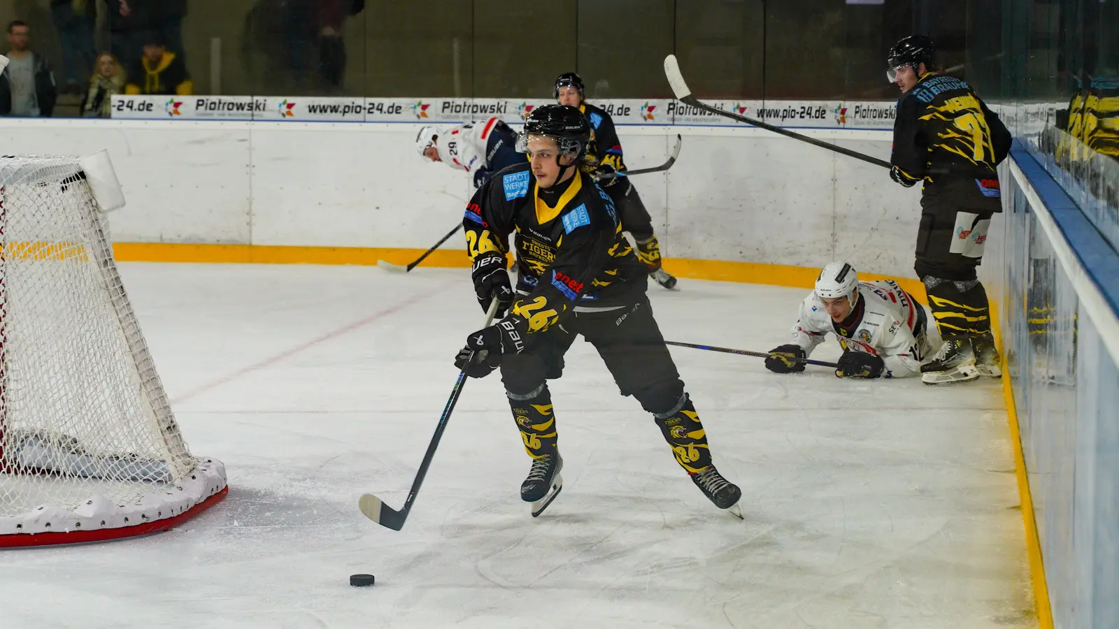 Große Probleme, vor allem in der Abwehr, hatten die onesto Tigers beim Spiel in Peiting. (Foto: Archiv/sd)