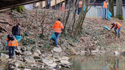 Stadt und Landkreis Bayreuth rufen wieder zu Müllsammelaktionen auf.  (Foto: Christina Fehmel)