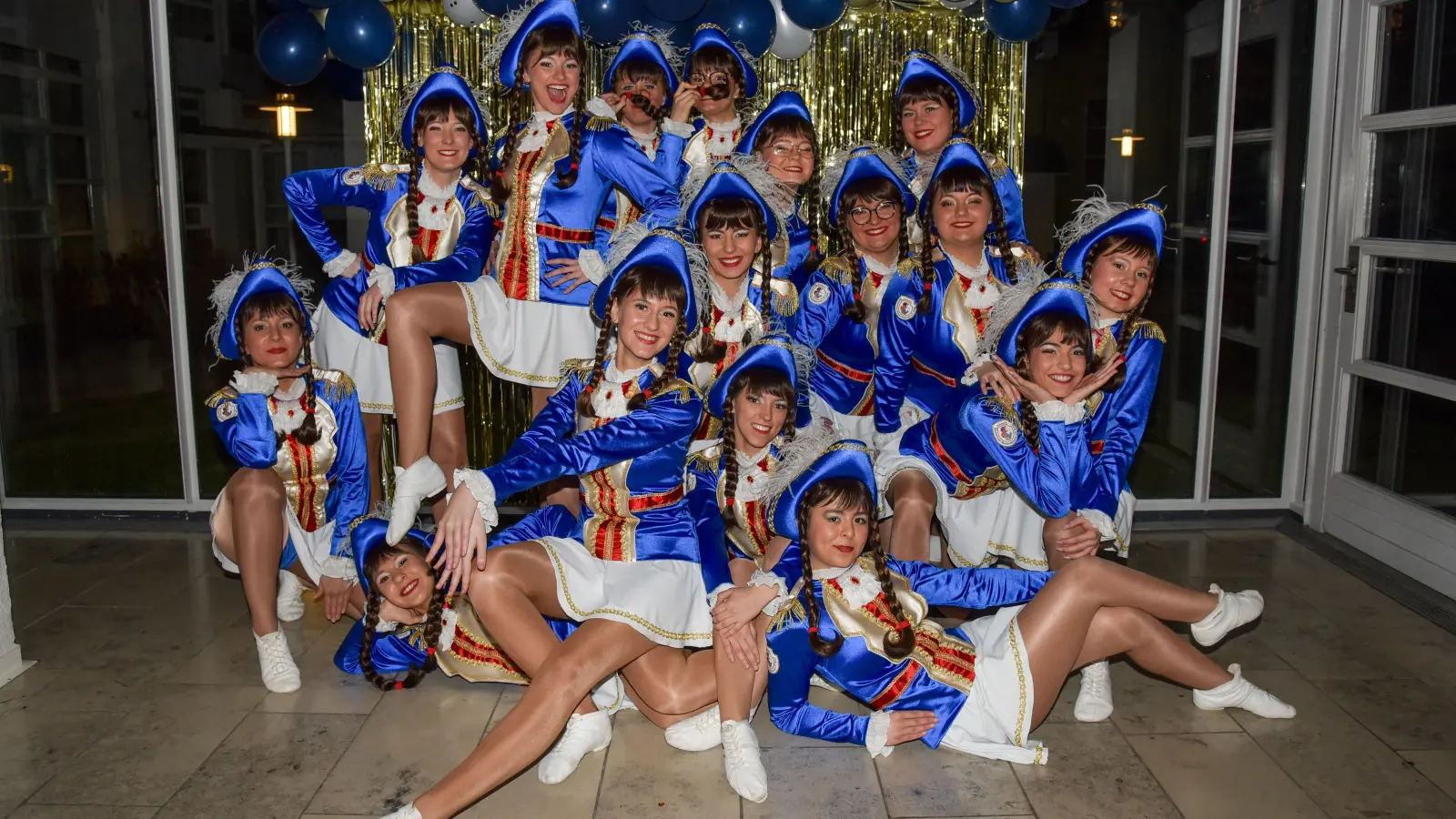 Beeindruckende Tänze, Livemusik und feurige Rhythmen der Samba-Gruppe Tropical Brasil gab es bei der Großen Prunksitzung der Bayreuther Mohrenwäscher.  (Foto: sd)