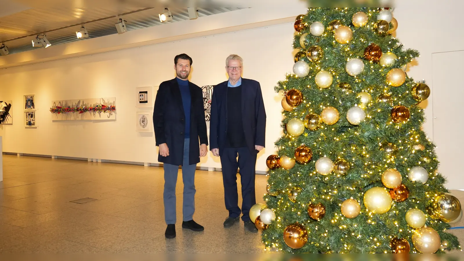 V.l.: Center-Geschäftsführer Fabian Paschl und Oberbürgermeister Thomas Ebersberger  (Foto: Stadt Bayreuth )