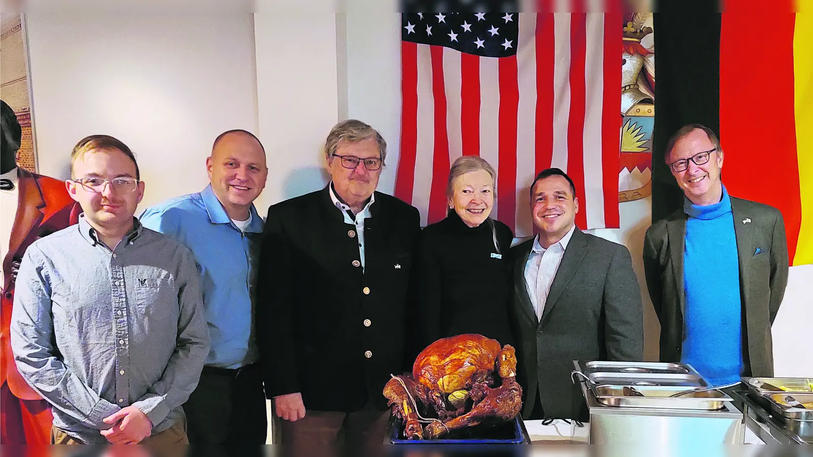 V.l.: LT Alexander Back, CSM Sean Morrissey, 1. Vorsitzender DAFK Dieter Waas, DAFK-Ehrenvorsitzende Claudia Hoffmann, LTC Anthony R.Dunkin und DAFK-Mitglied Eric Hoffmann.  (Foto: Dörfler )