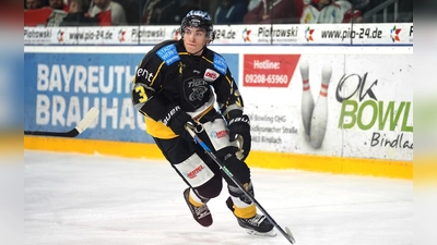 Verteidiger Leon Schuster komplettiert den Kader der onesto Tigers Bayreuth für die kommende Saison in der Eishockey-Oberliga Süd. (Foto: Karo Vögel)